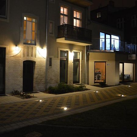 Homewell Apartments Pod Szczerbatym Poznan Exterior photo